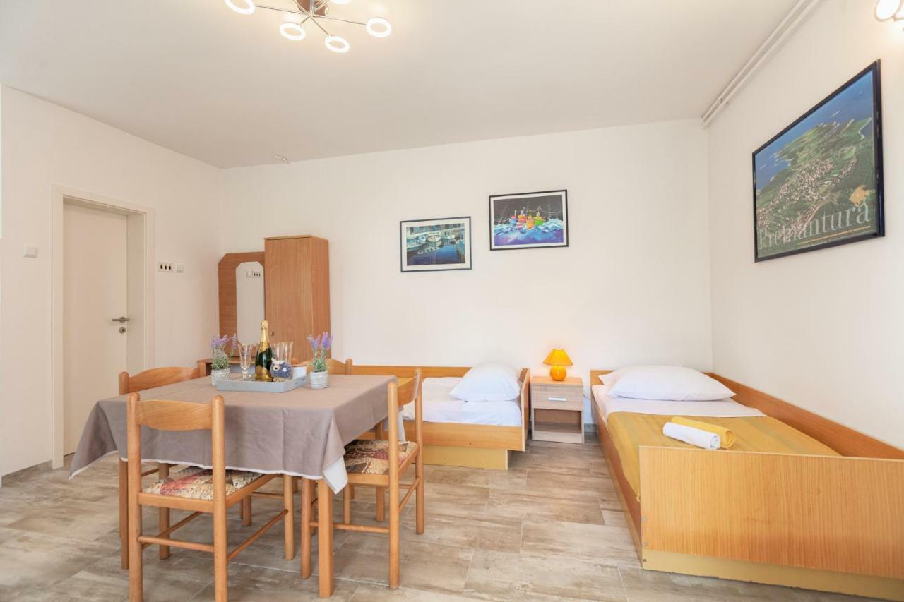Apartment Ema Премантура Экстерьер фото